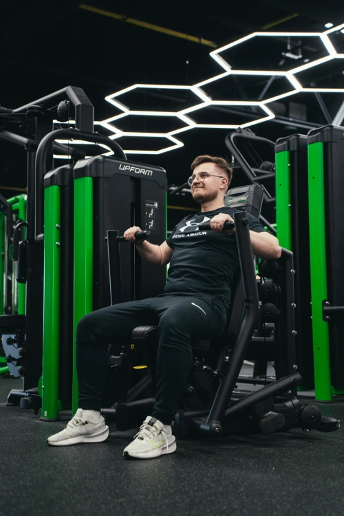 Mellkasprés UR-U029 - UpForm